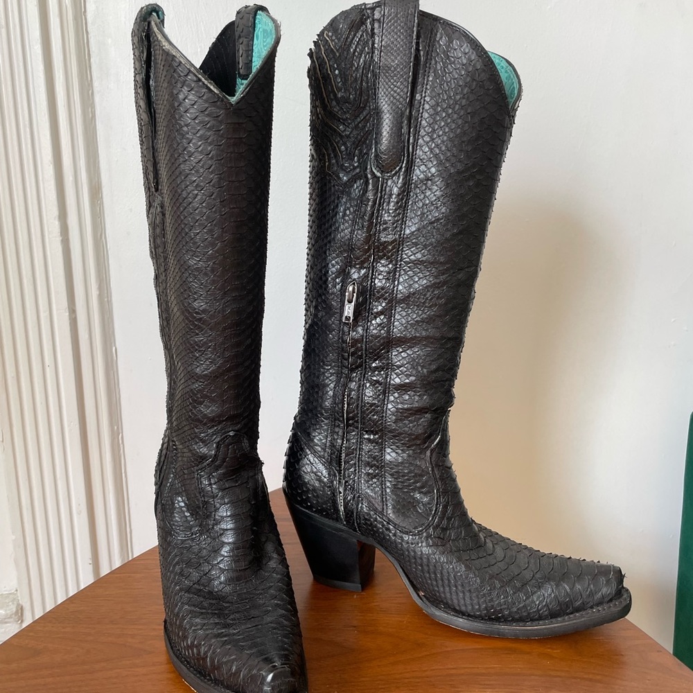 Corral Black Python Snip Toe Cowboy Boots Sz 9